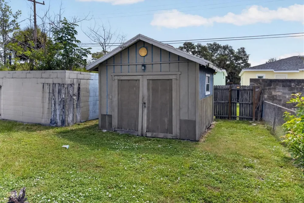 1865 CEDARWOOD DRIVE Melbourne, FL 32935