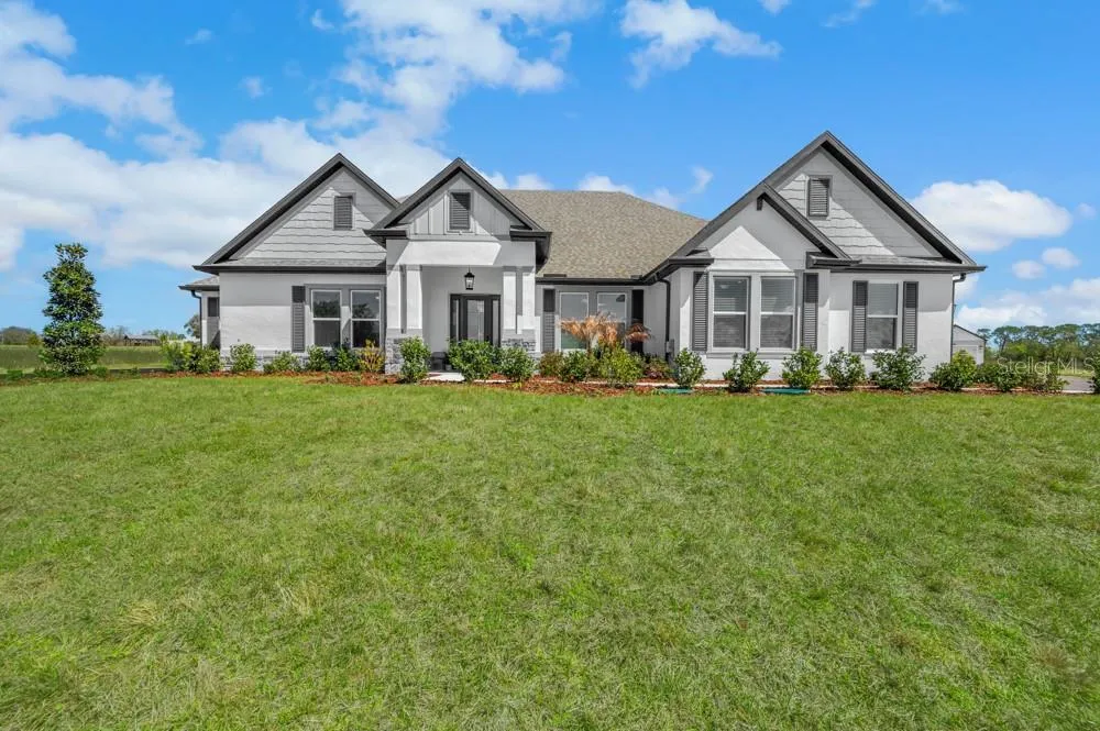 3841 SADDLE HILL TRAIL Fruitland Park, FL 34731