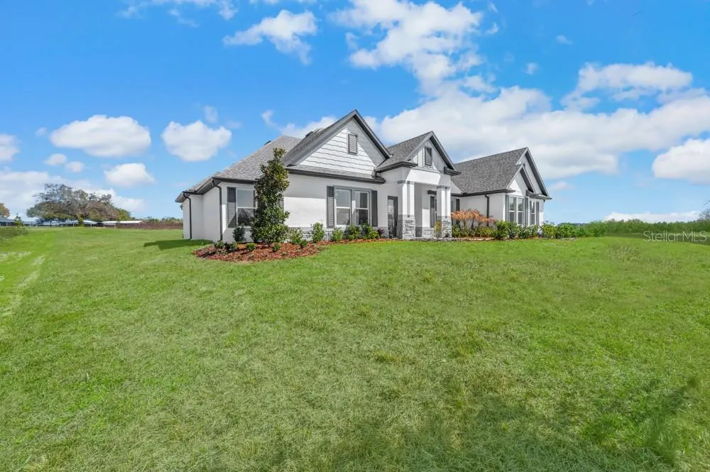 3841 SADDLE HILL TRAIL Fruitland Park, FL 34731