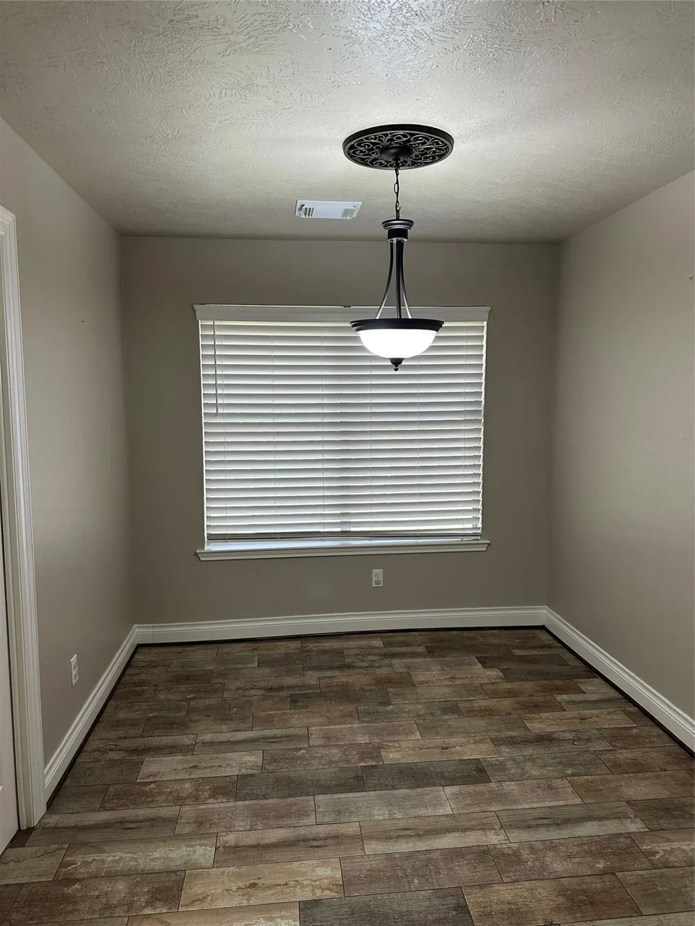 5202 Valley View Dr Drive La Porte, TX 77571