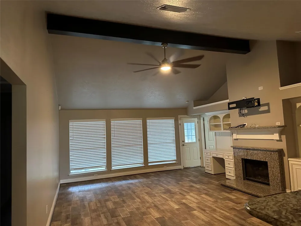 5202 Valley View Dr Drive La Porte, TX 77571