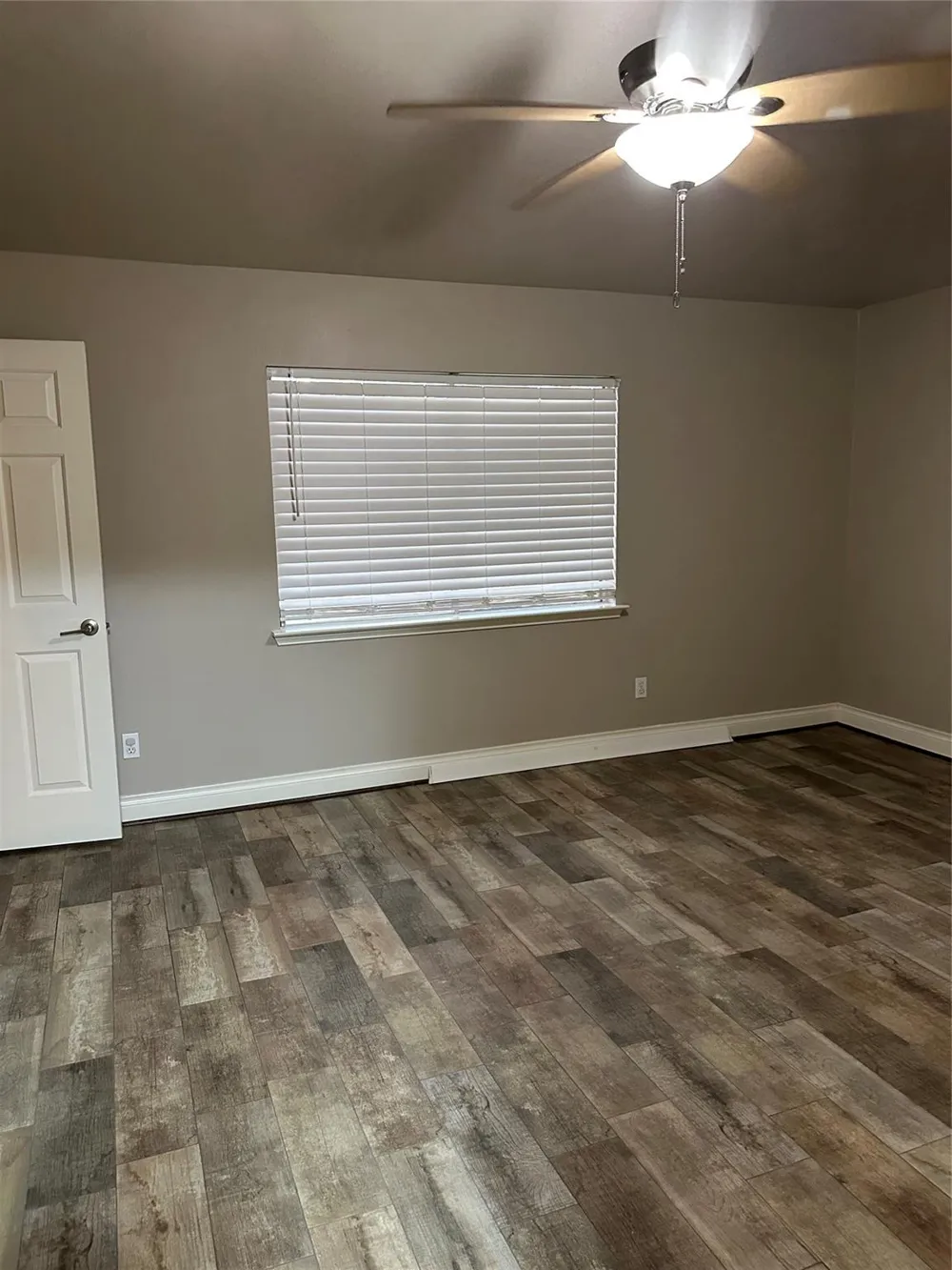 5202 Valley View Dr Drive La Porte, TX 77571