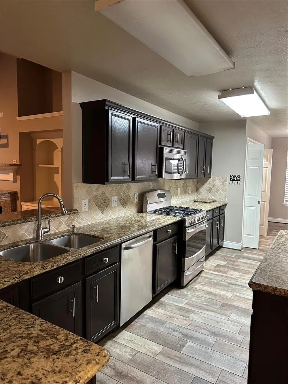 5202 Valley View Dr Drive La Porte, TX 77571