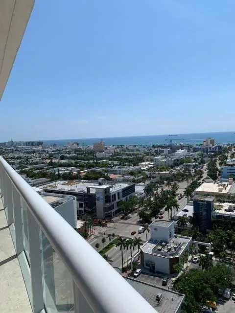 450 Alton Rd #2207 Miami Beach, FL 33139
