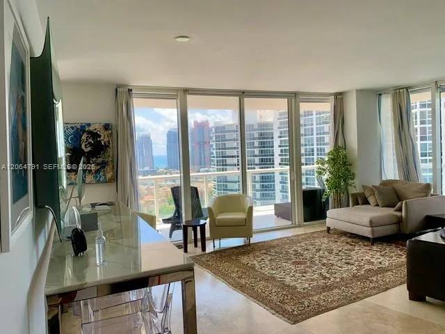 450 Alton Rd #2207 Miami Beach, FL 33139