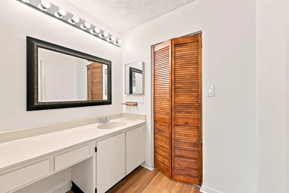 9825 NW 1ST COURT Plantation, FL 33324