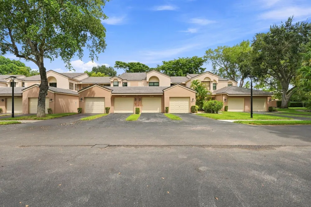 9825 NW 1ST COURT Plantation, FL 33324