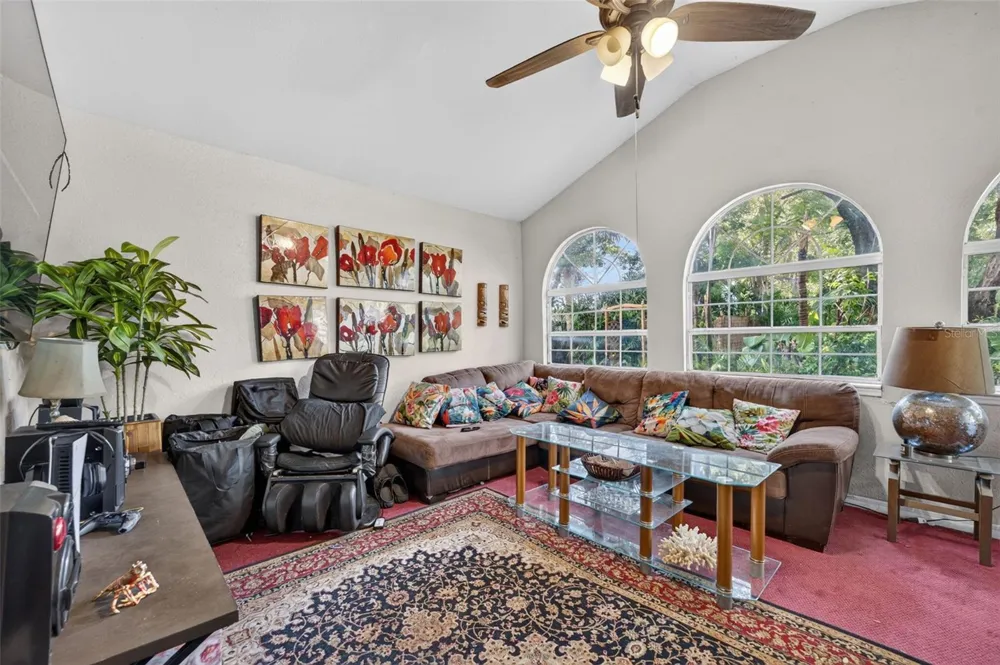 5907 UONA AVENUE Orlando, FL 32835