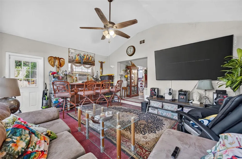 5907 UONA AVENUE Orlando, FL 32835