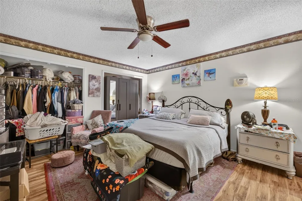 5907 UONA AVENUE Orlando, FL 32835