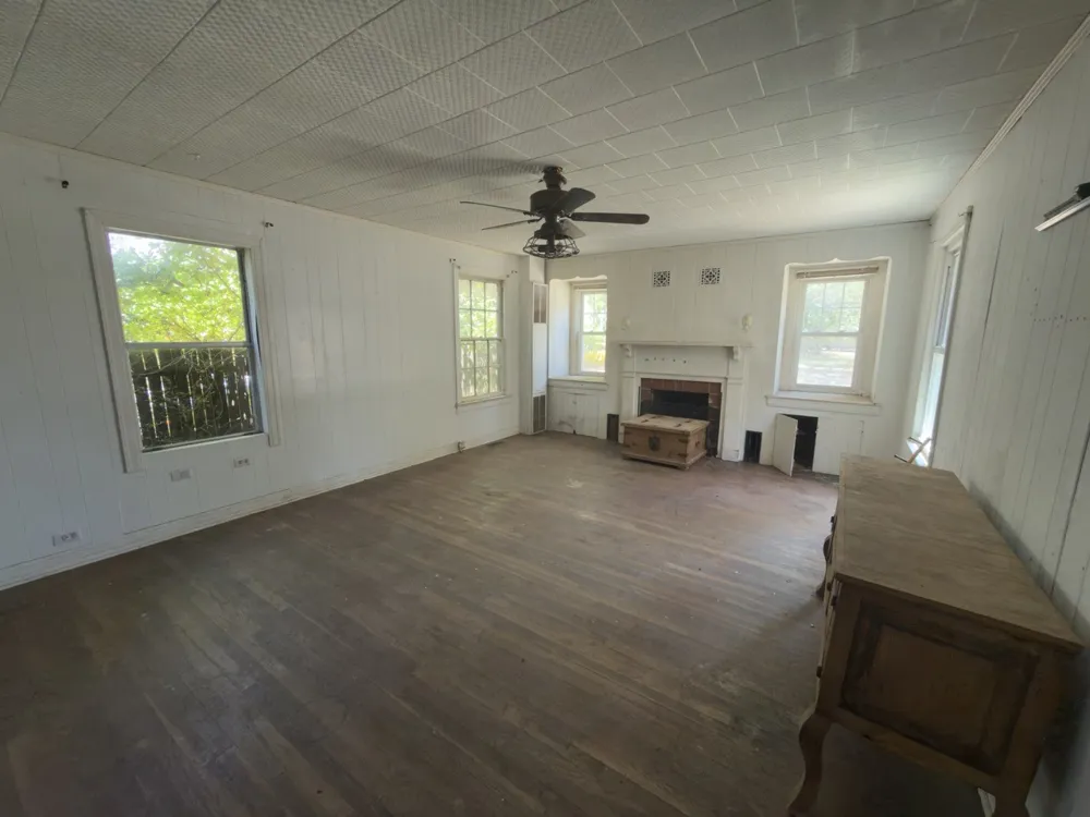 2309 Mayo Street Commerce, TX 75428