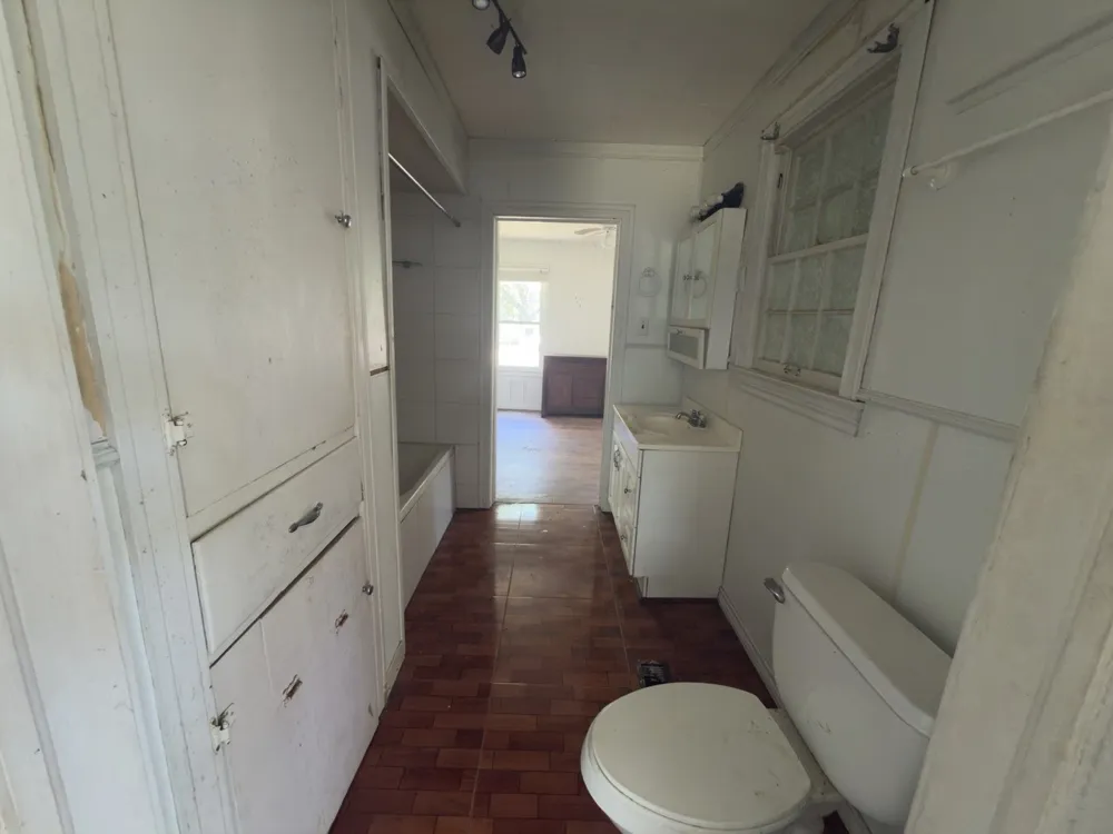 2309 Mayo Street Commerce, TX 75428