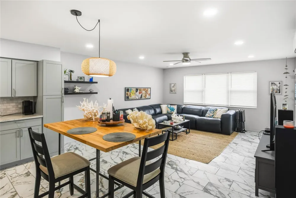 416 73RD AVENUE #207 St Petersburg, FL 33702