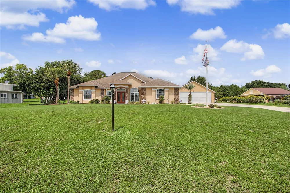 8840 SE 70 TERR ocala, FL 34472