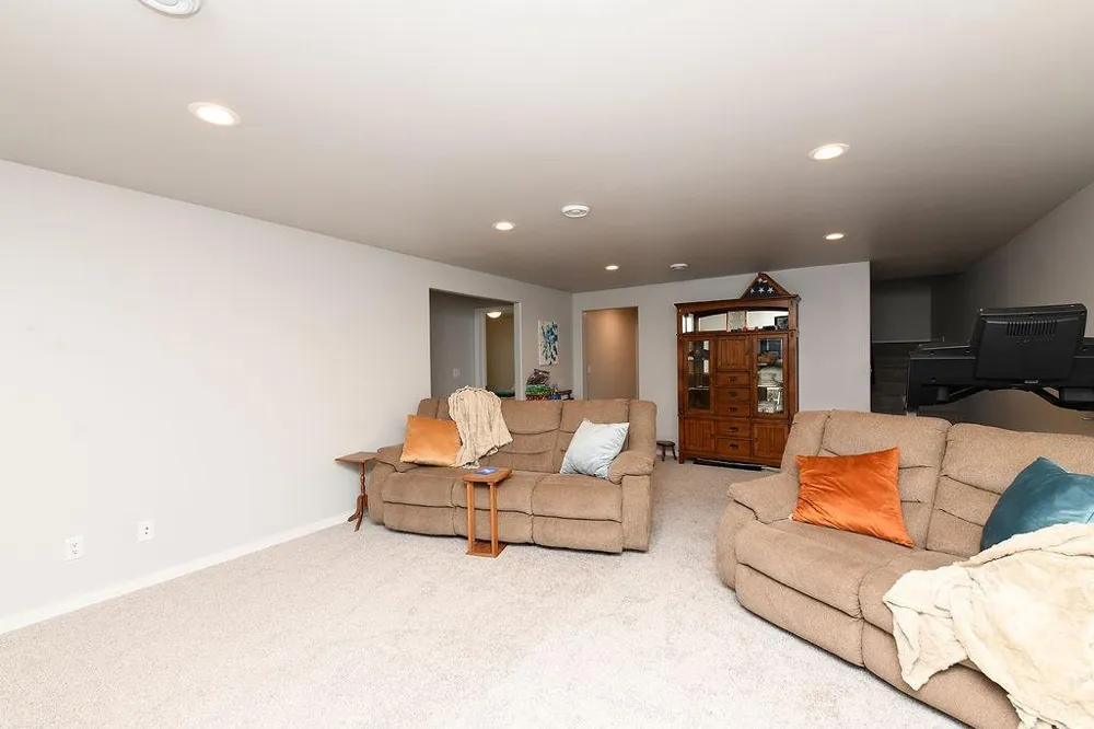 2723 W Westwood Street W West Fargo, ND 58078