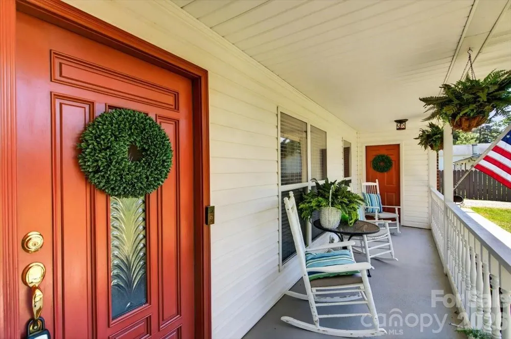 7142 Little Mountain Road Sherrills Ford, NC 28673