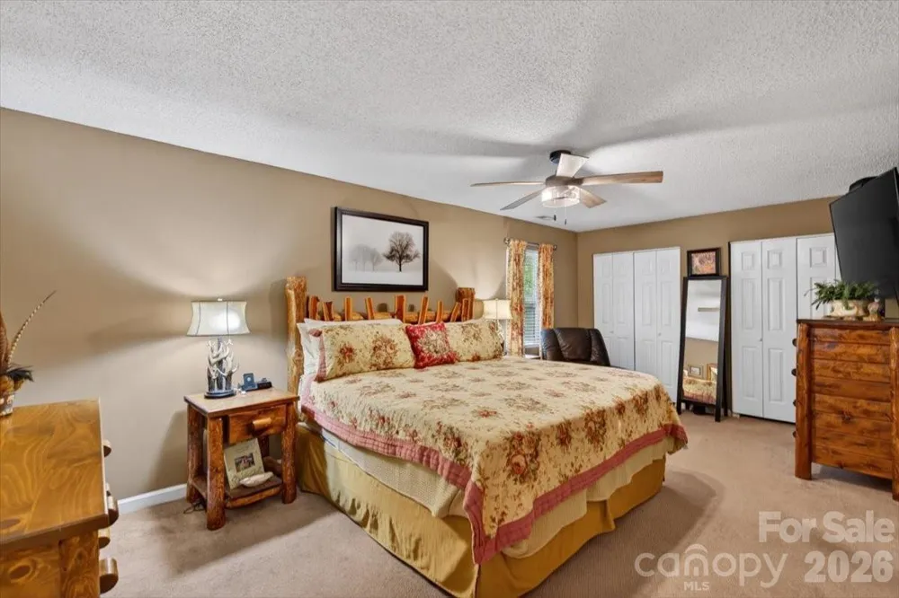 7142 Little Mountain Road Sherrills Ford, NC 28673