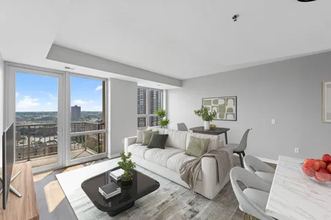 929 Portland Avenue S #1310