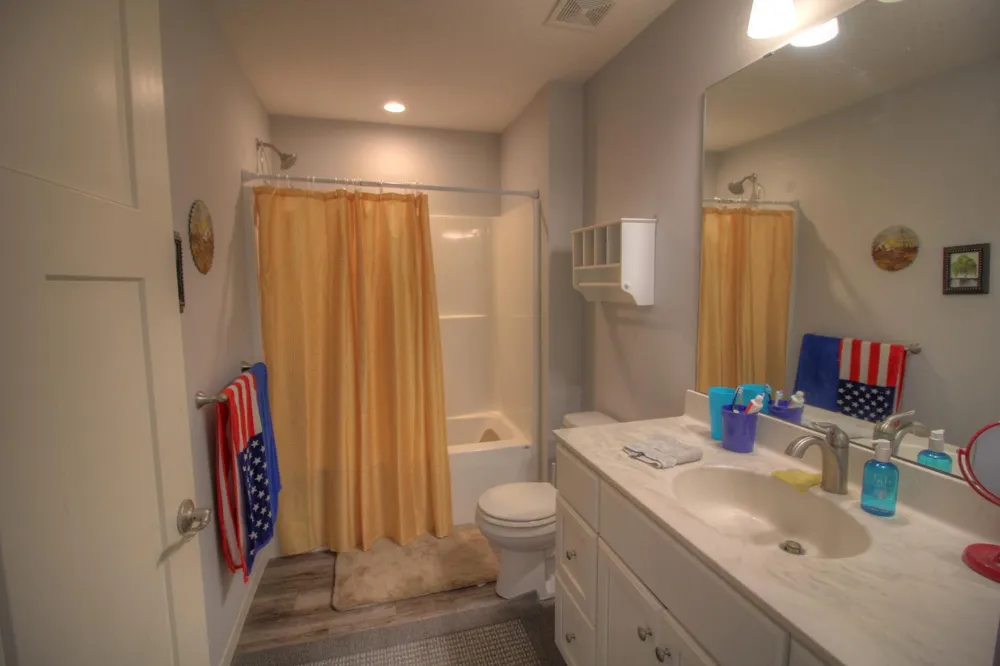 2734 Ridgeview Drive Red Wing, MN 55066