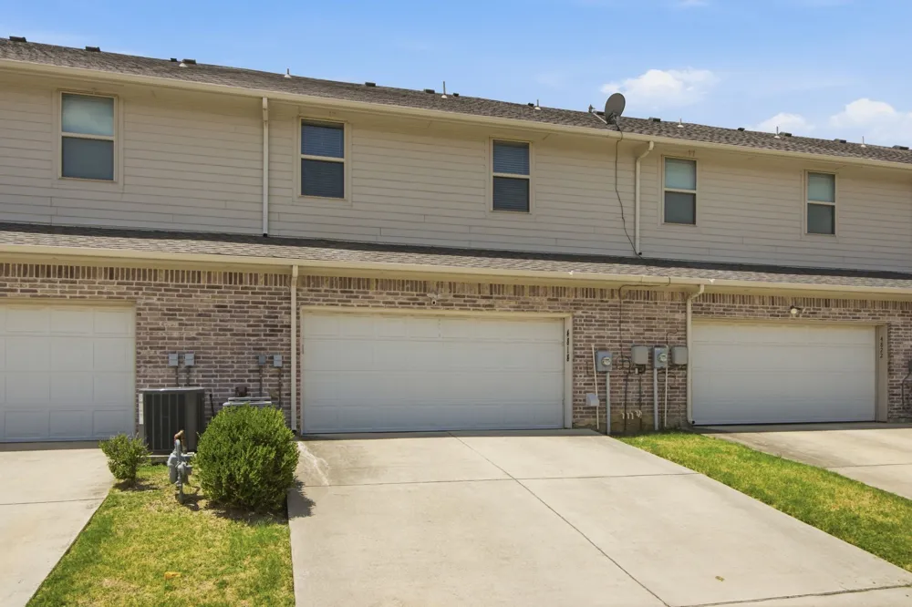 4818 Empire Way Irving, TX 75038