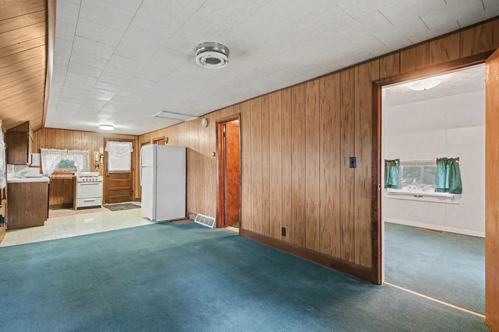 12093 Winans Drive Johnstown Township, MI 49050