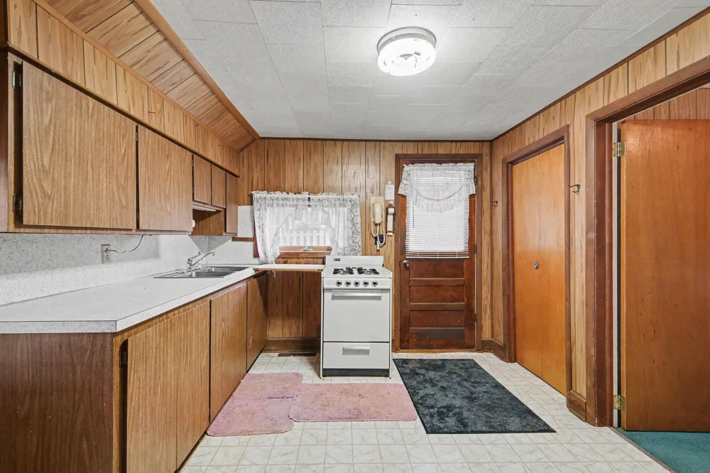 12093 Winans Drive Johnstown Township, MI 49050