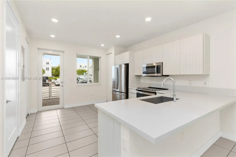 6416 NW 102nd Ct #115 Doral, FL 33178