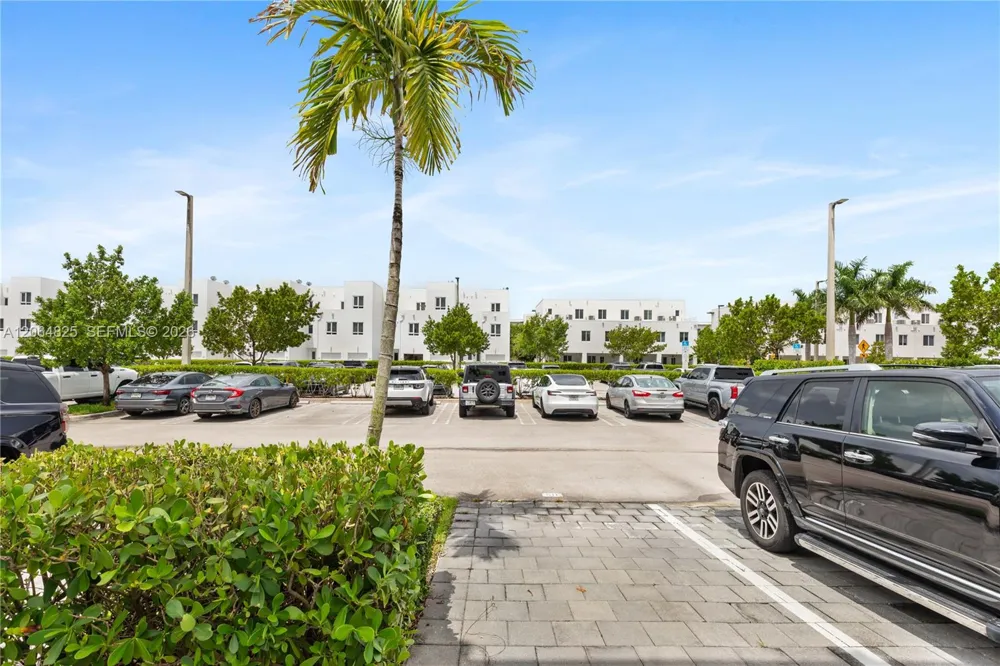 6416 NW 102nd Ct #115 Doral, FL 33178