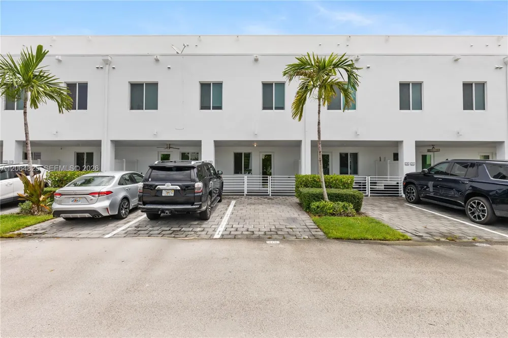 6416 NW 102nd Ct #115 Doral, FL 33178