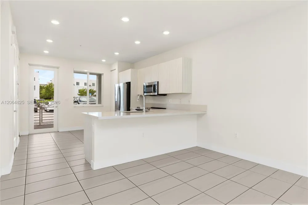 6416 NW 102nd Ct #115 Doral, FL 33178