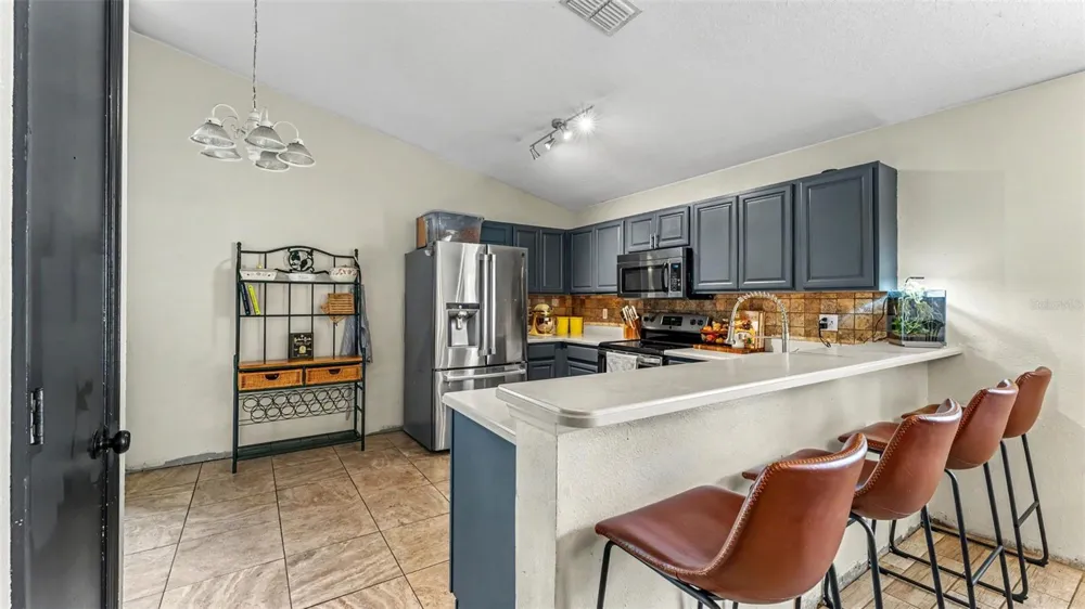 2723 SUNDANCE CIRCLE Mulberry, FL 33860
