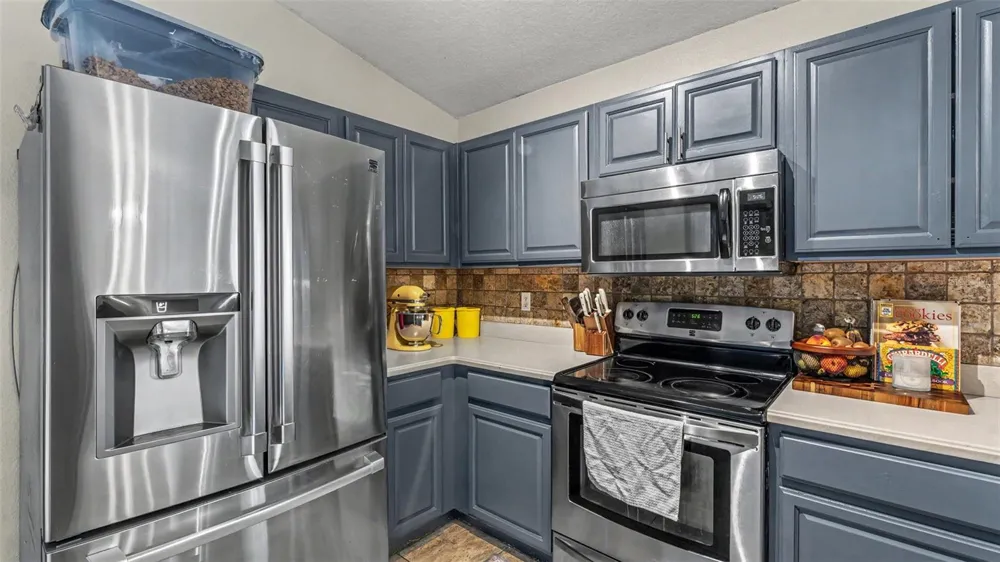 2723 SUNDANCE CIRCLE Mulberry, FL 33860