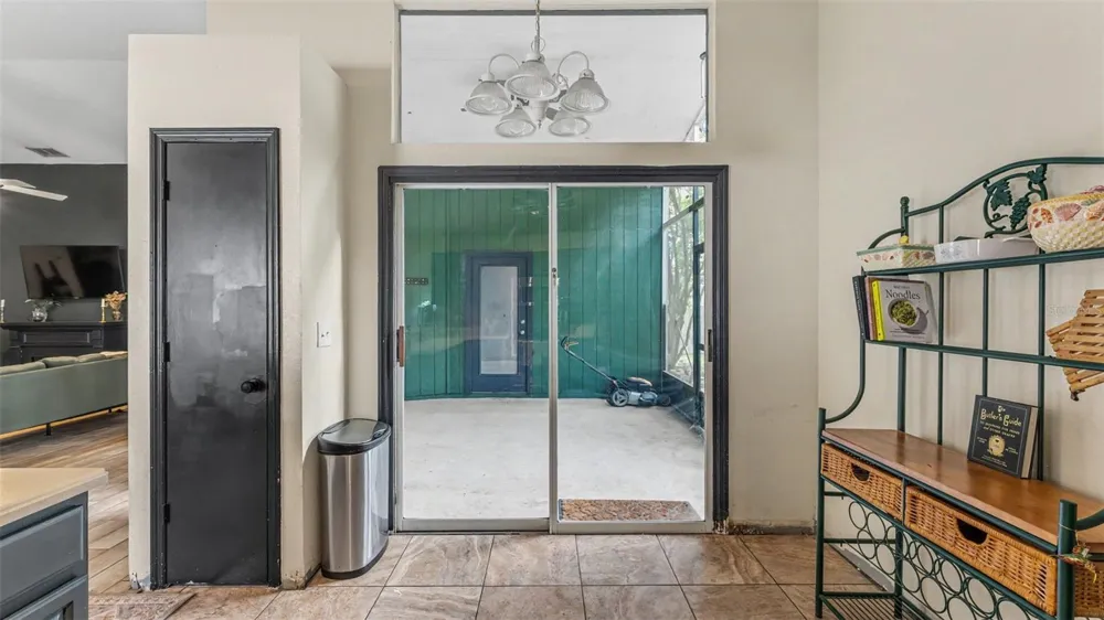 2723 SUNDANCE CIRCLE Mulberry, FL 33860