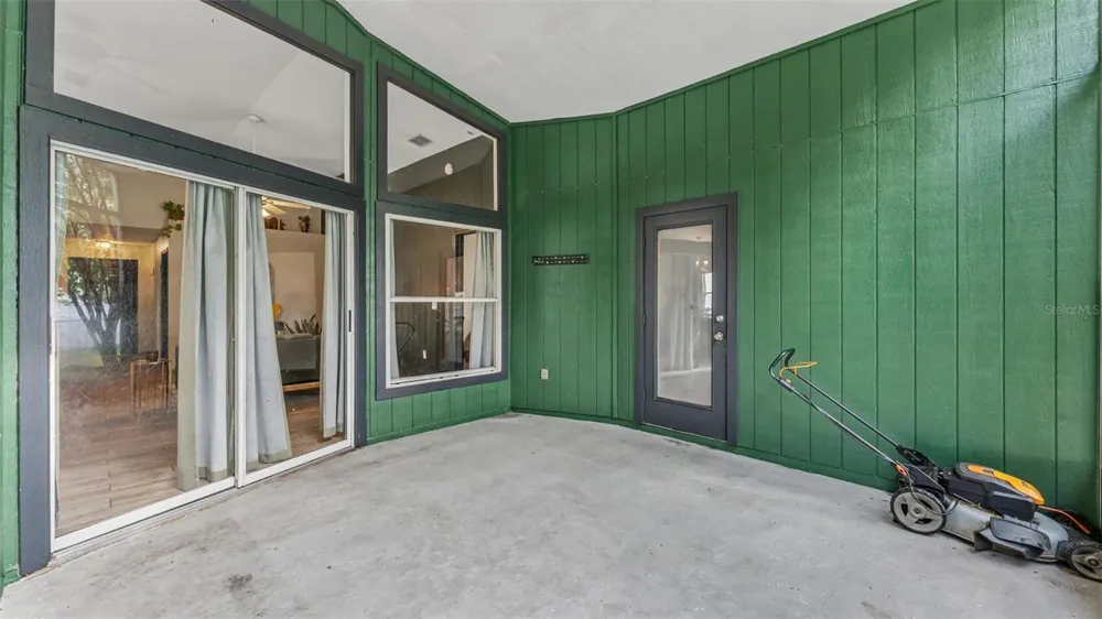 2723 SUNDANCE CIRCLE Mulberry, FL 33860