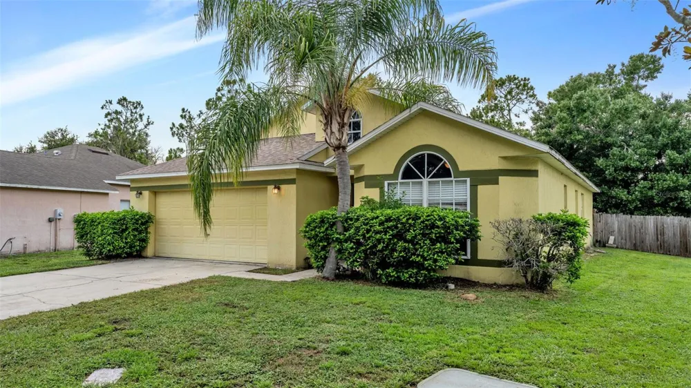 2723 SUNDANCE CIRCLE Mulberry, FL 33860