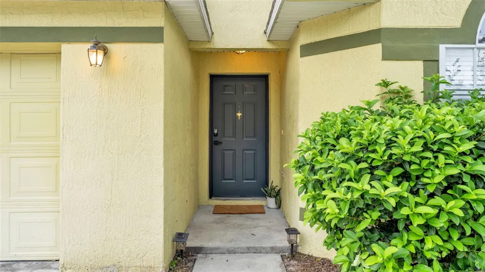 2723 SUNDANCE CIRCLE Mulberry, FL 33860