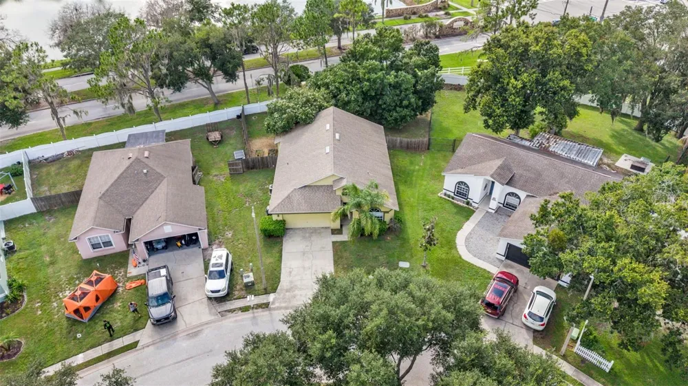 2723 SUNDANCE CIRCLE Mulberry, FL 33860