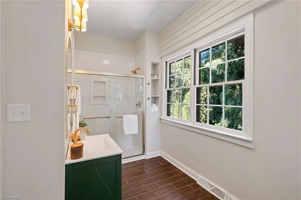 319 Lockland Avenue Winston-Salem, NC 27103