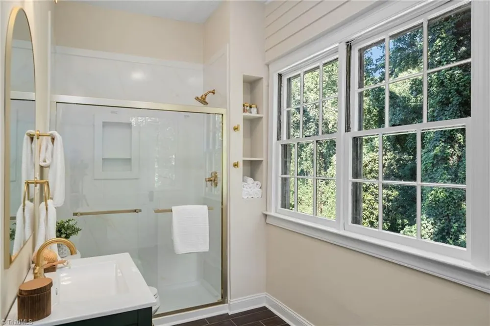 319 Lockland Avenue Winston-Salem, NC 27103