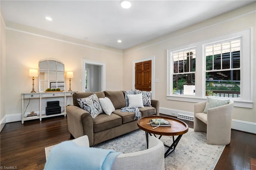 319 Lockland Avenue Winston-Salem, NC 27103