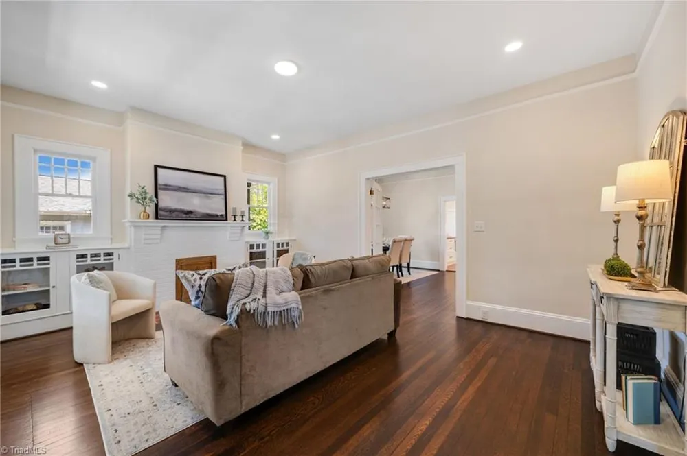 319 Lockland Avenue Winston-Salem, NC 27103