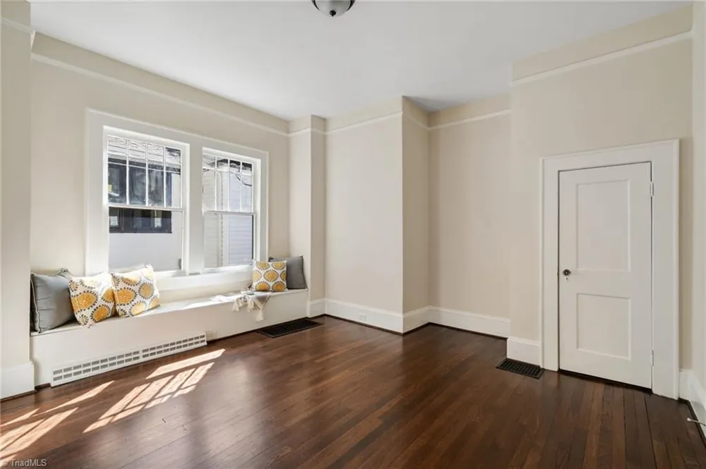 319 Lockland Avenue Winston-Salem, NC 27103
