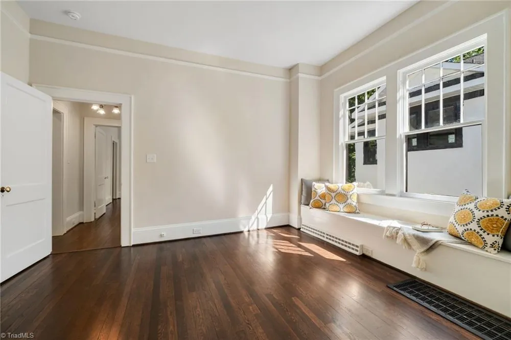 319 Lockland Avenue Winston-Salem, NC 27103