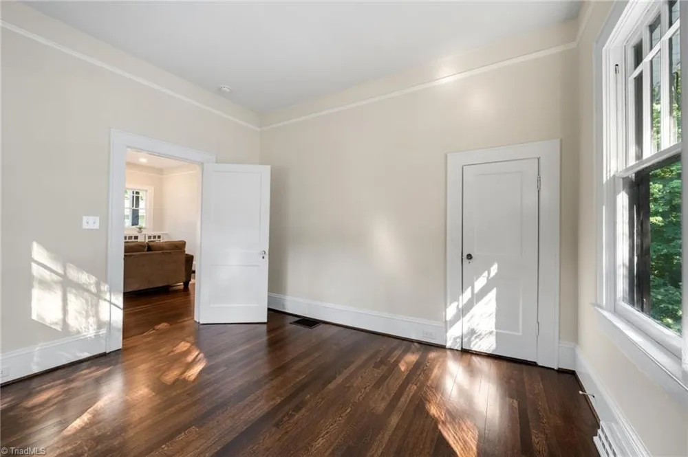 319 Lockland Avenue Winston-Salem, NC 27103