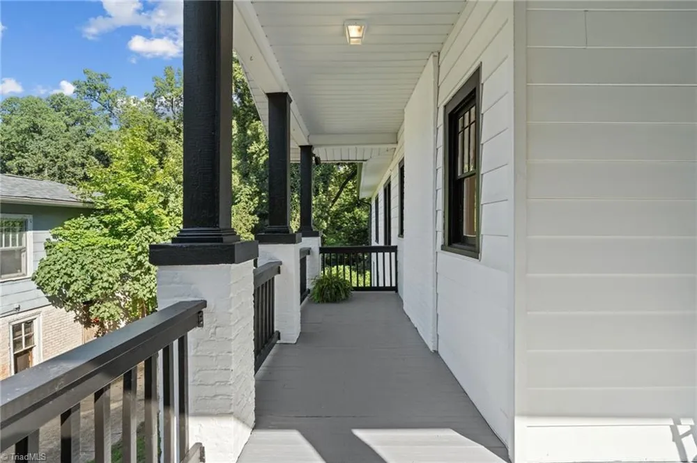 319 Lockland Avenue Winston-Salem, NC 27103