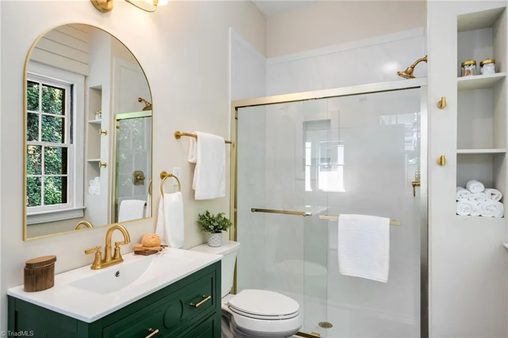 319 Lockland Avenue Winston-Salem, NC 27103