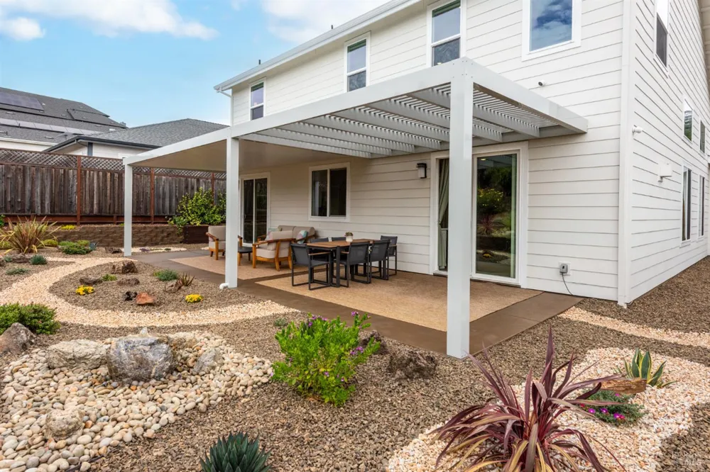 3747 Paxton Place Santa Rosa, CA 95404