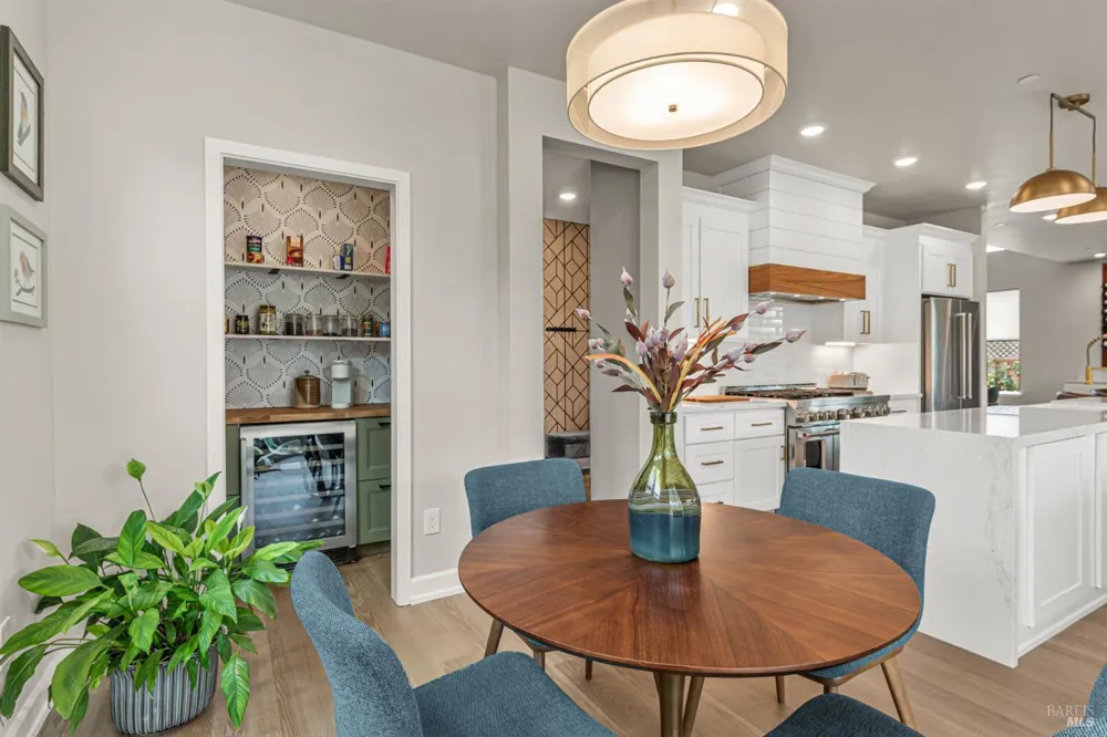 3747 Paxton Place Santa Rosa, CA 95404