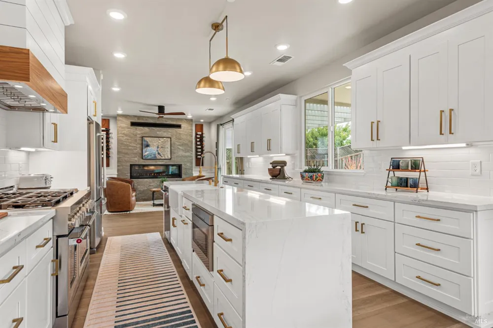 3747 Paxton Place Santa Rosa, CA 95404