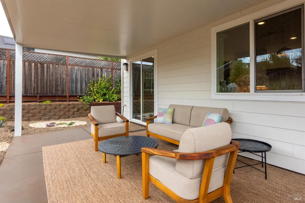 3747 Paxton Place Santa Rosa, CA 95404